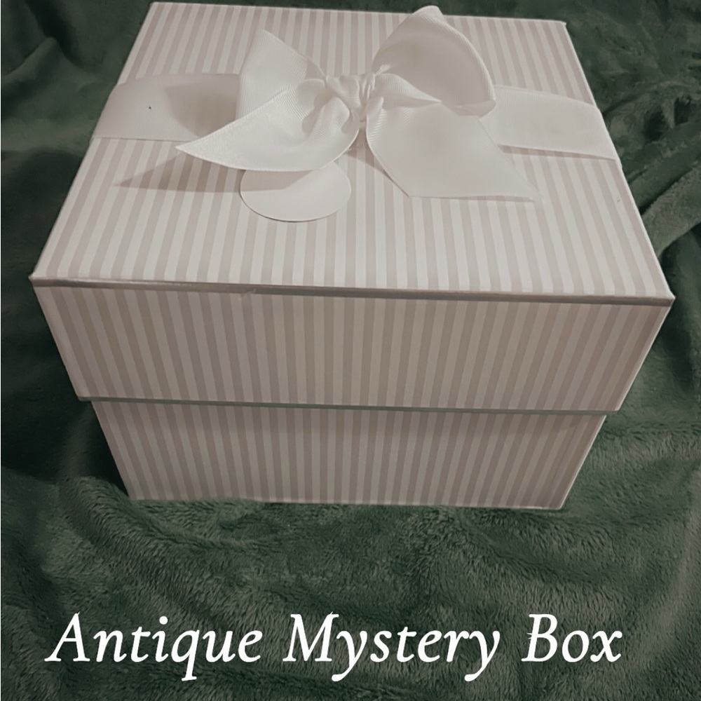 Antiques in a mystery box ✨